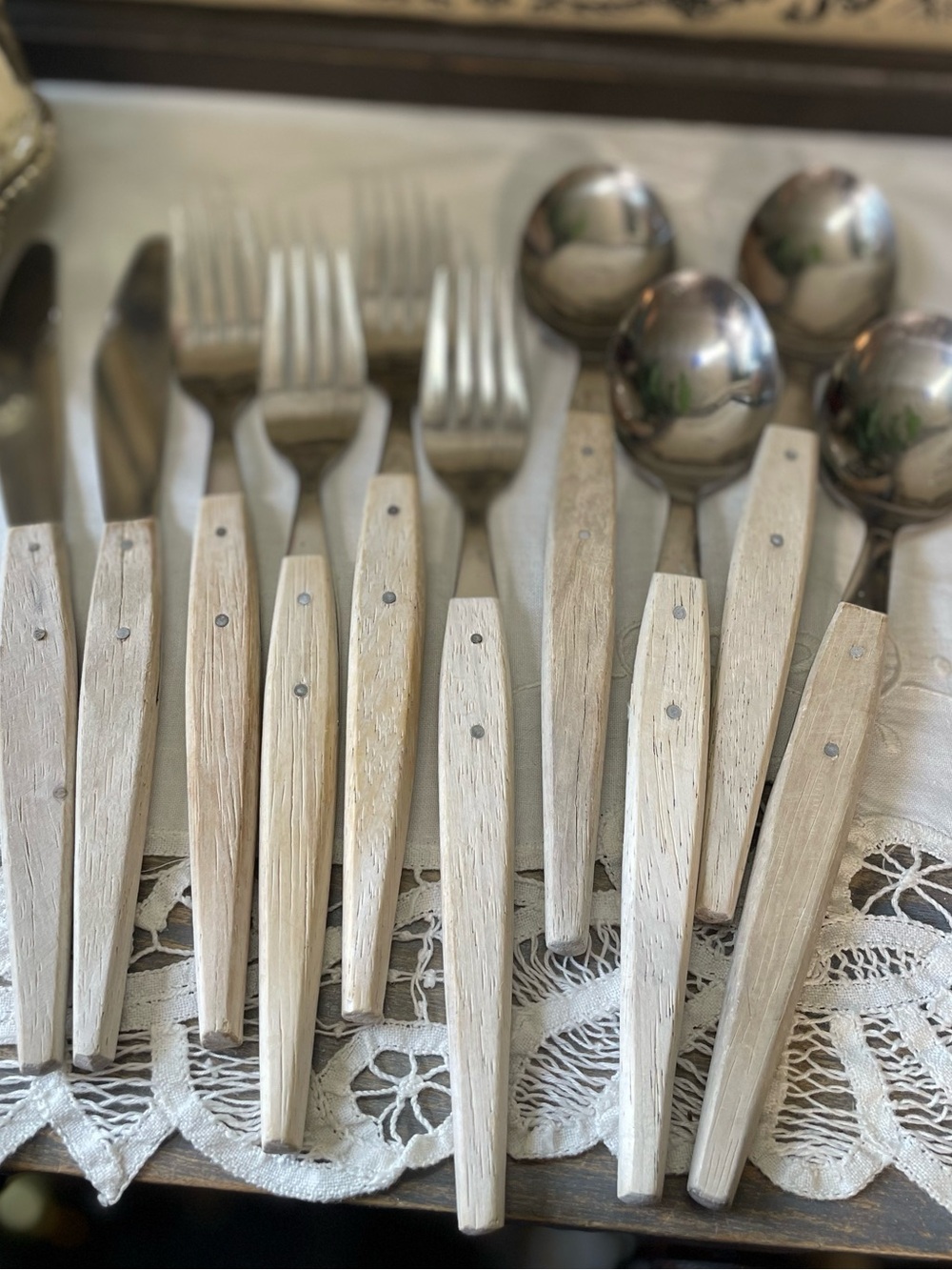 Vintage Rustic Wood stainless 18 pieces flatware set Rostfrei Sheffield